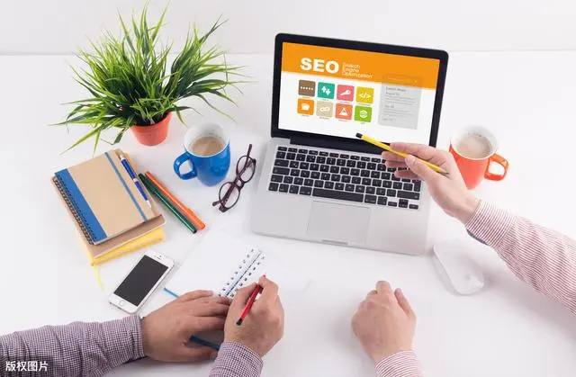 赛琳娜回应海莉